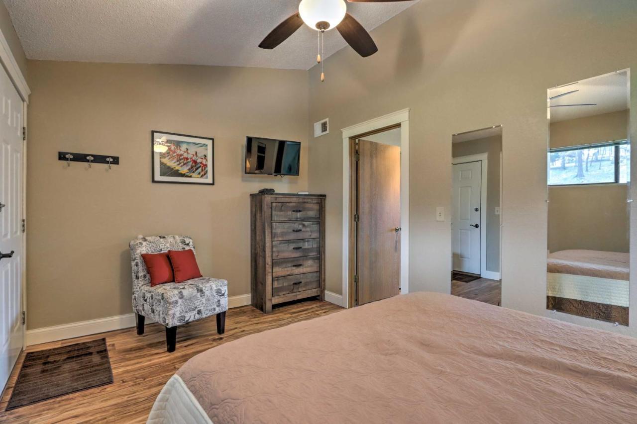 Osage Beach Condo With Lake Of The Ozarks Views Exterior photo